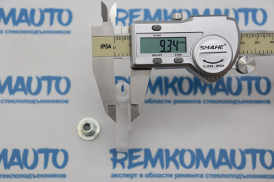 Обводной ролик стеклоподъёмника с клепкой 770598