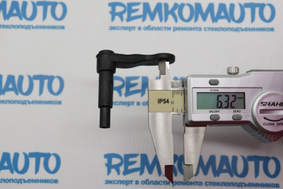 Фиксатор замка двери Fiat Linea (перед. прав.) 772404