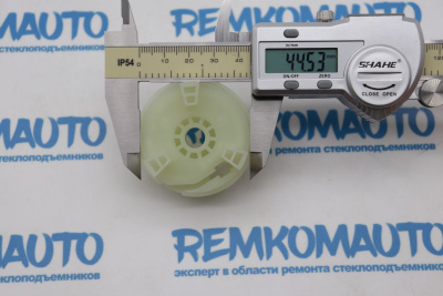 Ролик стеклоподъёмника (катушка стеклоподъемника) 770927