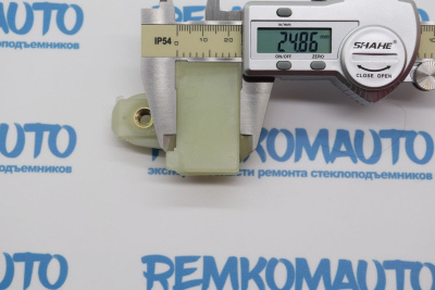 Держатель стекла (лопатка) стеклоподъёмника Hyundai ix35 2009-2015 771341