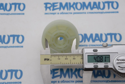 Ролик стеклоподъёмника (катушка стеклоподъемника) 770448