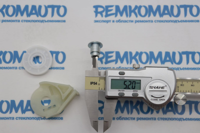 Обводной ролик стеклоподъёмника (комплект) (Ø 32, Ø 10)770841