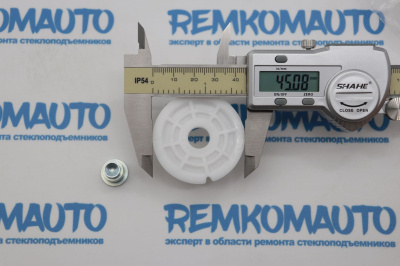 Обводной ролик стеклоподъёмника с клепкой 771331