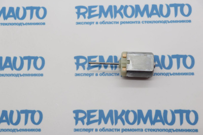 Моторчик (двигатель) центрального замка передней левой двери 772735