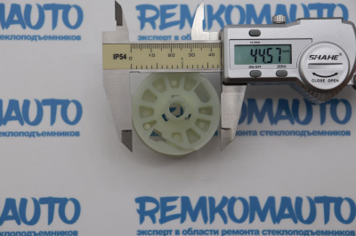 Ролик стеклоподъёмника (катушка стеклоподъемника) 776053