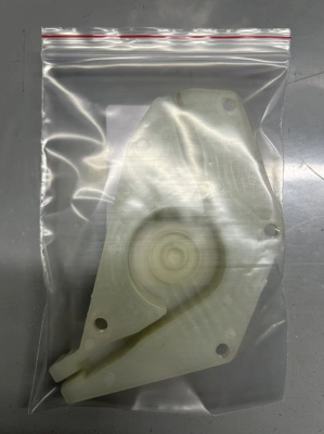 Держатель (крышка) ролика стеклоподъёмника DAF XF95 2002-2006 (перед. лев.) 771245