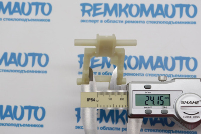 Фиксатор замка двери Volkswagen Caddy/Polo 4/Polo 5/Transporter T5/T6 772279