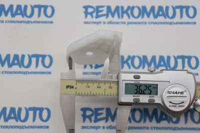 Держатель обводного ролика стеклоподъёмника 770908