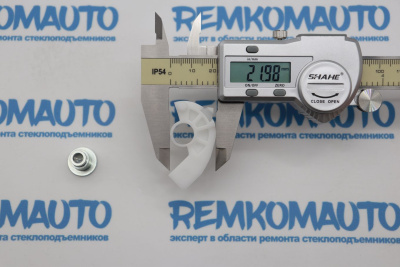 Обводной ролик стеклоподъёмника с клепкой 770853