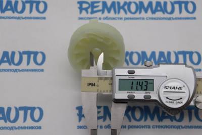 Ролик стеклоподъёмника (катушка стеклоподъемника) 770793