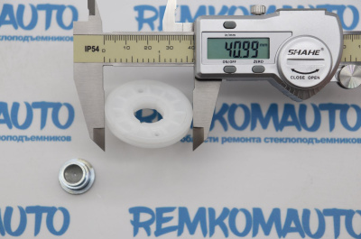 Обводной ролик стеклоподъёмника с клепкой 771333