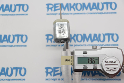 Моторчик (двигатель) центрального замка передней левой двери 772735