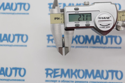 Шток личинки замка двери Skoda Fabia/Volkswagen Golf 4 (перед. лев./прав.) 771553