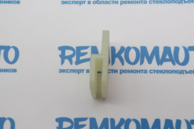 Держатель стекла (лопатка) стеклоподъёмника 772497