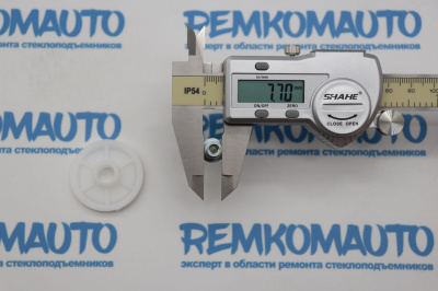 Обводной ролик стеклоподъёмника с клепкой 771334