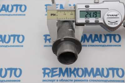 Кронштейн бокового зеркала двери Volkswagen Polo 771666