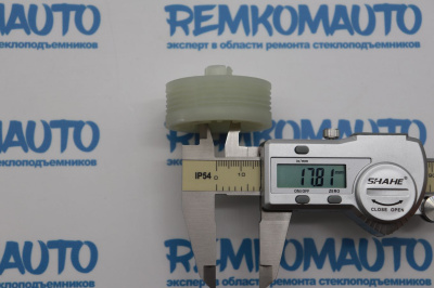 Ролик стеклоподъёмника (катушка стеклоподъемника) 776054