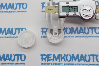 Комплект шестерен замка двери BMW (2 шт.) (перед. прав.) 771512