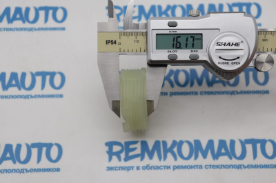 Ролик стеклоподъёмника (катушка стеклоподъемника) 770582