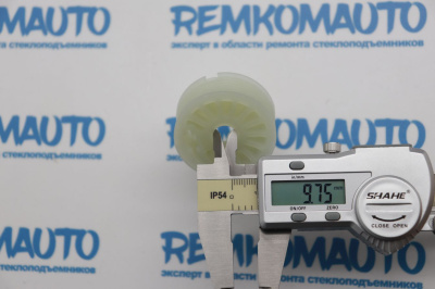 Ролик стеклоподъемника (катушка стеклоподъемника) универсальный 776066