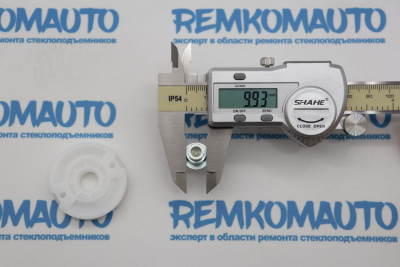 Обводной ролик стеклоподъёмника с клепкой 772495