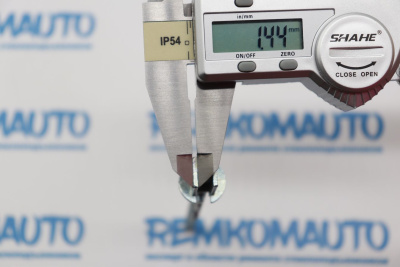 Шток личинки замка двери Peugeot Partner 771027