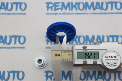 Обводной ролик стеклоподъемника с клепкой 770294