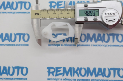 Фиксатор замка двери Mercedes Benz 771780