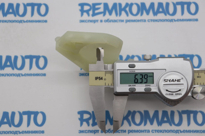 Держатель обводного ролика стеклоподъёмника 770905