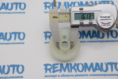 Шестерня электромотора стеклоочистителя заднего стекла Fiat Doblo 771795