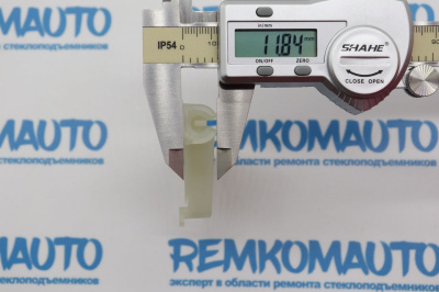 Держатель обводного ролика стеклоподъёмника 770312