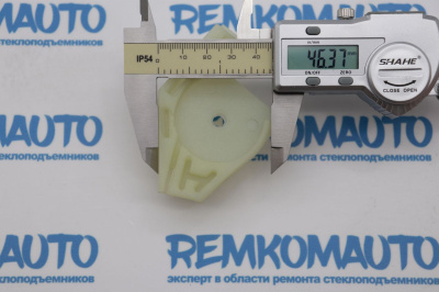 Держатель обводного ролика стеклоподъёмника 770906 Держатель обводного ролика стеклоподъёмника 770906