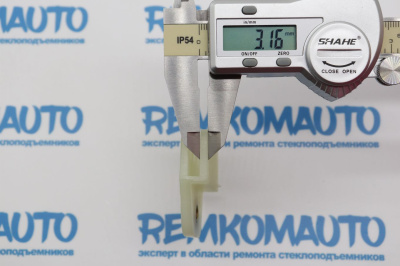 Держатель стекла (лопатка) стеклоподъёмника 772497