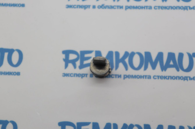 Шток личинки замка двери Skoda Fabia/Volkswagen Golf 4 (перед. лев./прав.) 771553