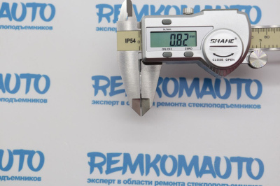 Фиксатор направляющего держателя стеклоподъёмника 771759