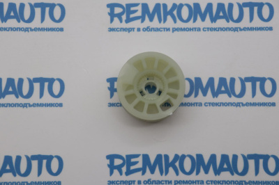 Ролик стеклоподъёмника (катушка стеклоподъемника) 776053