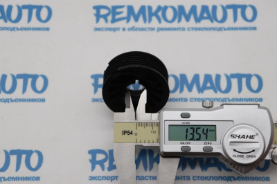 Ролик стеклоподъёмника (катушка стеклоподъемника) 771570