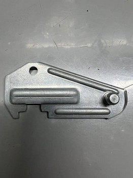 Фиксатор направляющего держателя (каретки) стеклоподъёмника Opel Astra G 1998-2005 (зад.прав) 770798