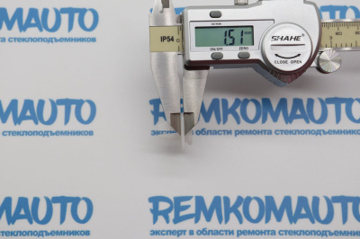 Фиксатор стекла Renault Kangoo 771718