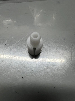 Фиксатор для направляющего держателя стеклоподъёмника 770028