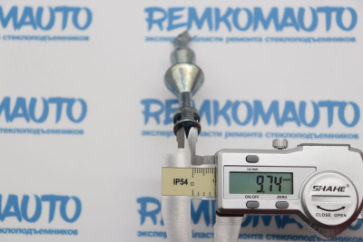 Шток личинки замка двери BMW 3-series E90/E91/E93 (перед. лев./прав.) 771730