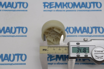 Ролик стеклоподъёмника (катушка стеклоподъемника) 770828