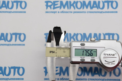 Фиксатор ручки двери Renault Master 3/Opel Movano 770555