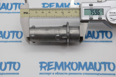 Кронштейн бокового зеркала двери Volkswagen Polo 771666