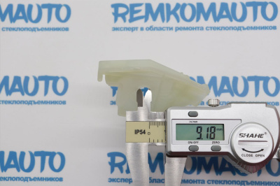 Держатель обводного ролика стеклоподъёмника 770312