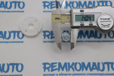 Обводной ролик стеклоподъёмника с клепкой 770999