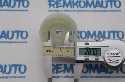 Ролик стеклоподъёмника (катушка стеклоподъемника) 771053