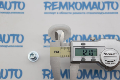 Обводной ролик стеклоподъёмника с клепкой 772492