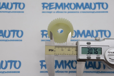 Шестерня люка крыши Alfa Romeo 147 771486