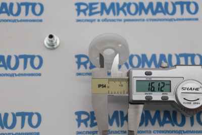 Обводной ролик стеклоподъёмника с клепкой 770999